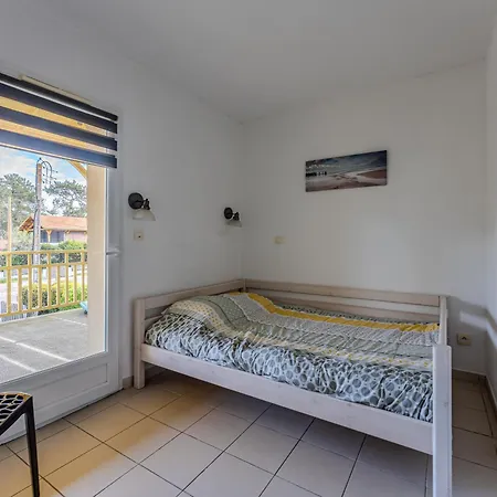 Apartment Confortable Proche Ocean Avec Parking Et Terrasse - 7 Pers - Fr-1-521-244 *